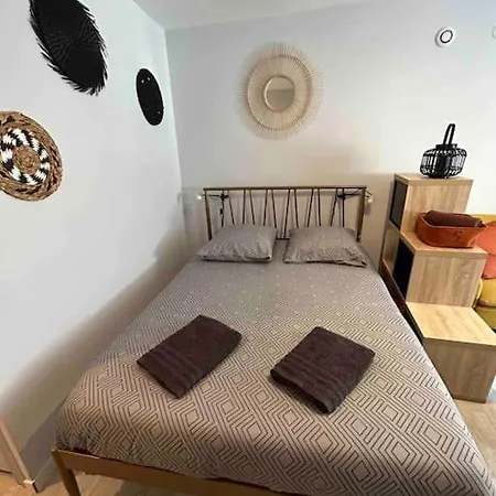 Le Petit Kiosque - Terrasse Parking&local Vélo Verdun-sur-Meuse