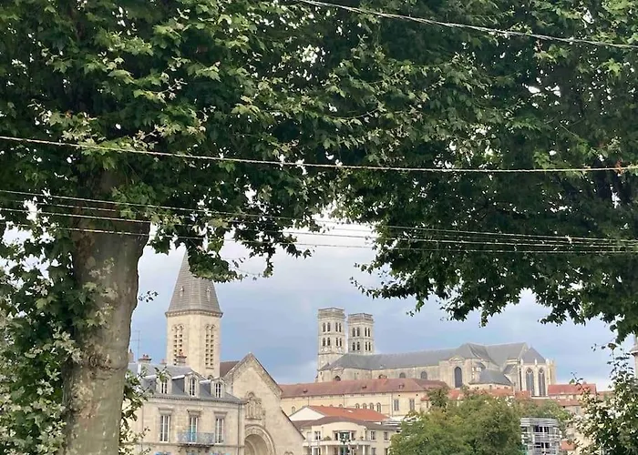 Le Petit Kiosque - Terrasse Parking & Local Velo