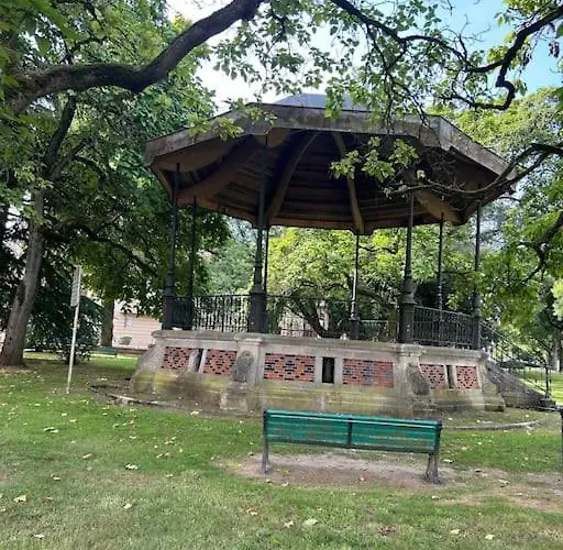 Apartmán Le Petit Kiosque - Terrasse Parking & Local Velo Verdun-sur-Meuse