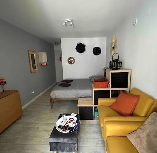 Le Petit Kiosque - Terrasse Parking & Local Velo Apartmán *